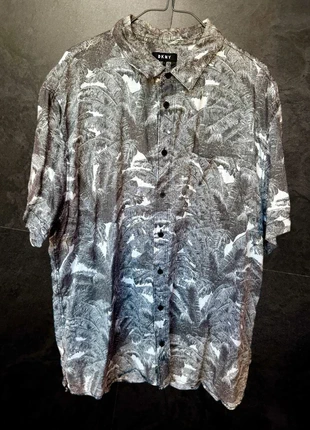 Chemise hawaienne avec palmiers taille L, marca: DKNY, estado: Muy bueno, tamaño: L, 20,00 €, 21,70 € Protección al comprador Pro incluida