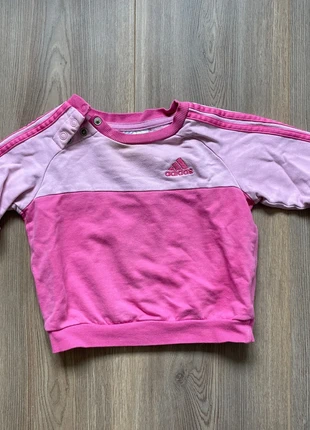 adidas sweater, merk: adidas, staat: Heel goed, maat: 6-9 maanden / 68 cm, € 2,50, € 3,33 inclusief Kopersbescherming