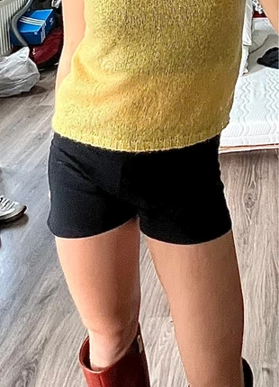 Yellow sleeveless turtleneck, marque: Sisley, état: Très bon état, taille: S / 36 / 8, 6,00 €, 7,00 € Protection acheteurs incluse