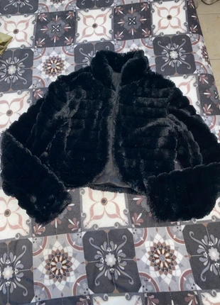 Pellicciotto nero, marque: Nero, état: Très bon état, taille: S / 36 / 8, 5,00 €, 5,95 € Protection acheteurs incluse