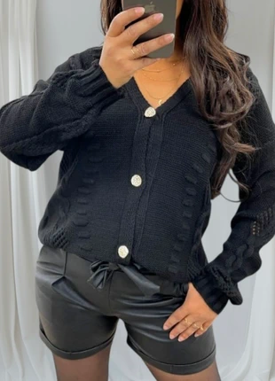 Cardigan femme taille L neuf, marque: cardigan noir 40, état: Très bon état, taille: L / 40 / 12, 22,00 €, 23,80 € Protection acheteurs (Pro) incluse