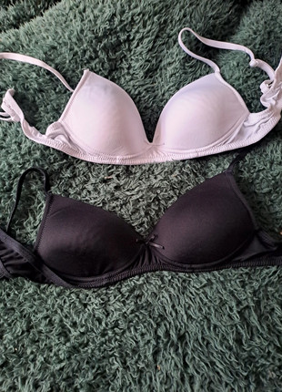 Marks & Spencer Women's Sumptuously Soft Under Wired Lace Trim Padded Full  Cup T-Shirt Bra, Black Mix, 30A at  Women's Clothing store