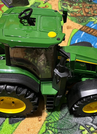 Obrázek k inzerátu: Traktor john Deere 7R