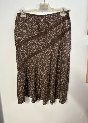 Jupe midi 100% soie y2k midi skirt marron floral, marke: y2k, zustand: Sehr gut, größe: M / 38 / 10, 12,00 €, 13,30 € beinhaltet Vinted-Käuferschutz Pro