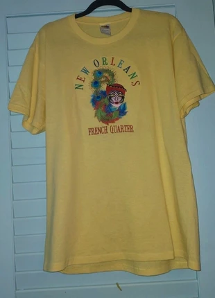 Yellow embroidered vintage New Orleans Mardi gras French quarter size L from hanes, brand: Hanes, condition: Very good, size: L, £13.79, £15.18 includes Buyer Protection