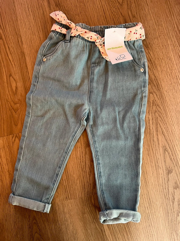 Jeans mit Stoffgürtel NEU mit Etikett Gr. 81 2