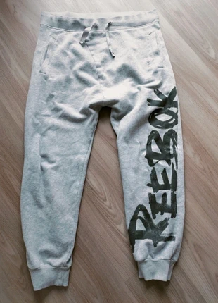 Jogging Reebok vintage 🔥, marke: Reebok, zustand: Sehr gut, größe: M, 20,00 €, 21,70 € inklusive Vinted-Käuferschutz
