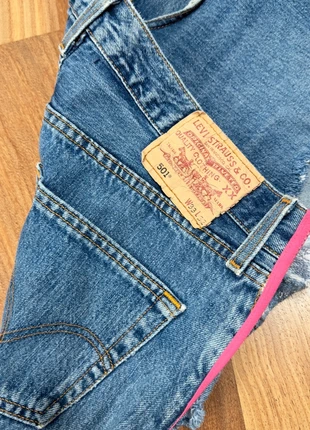 Shorts Levis Custom con zip apribile FUCSIA, marque: Levi's, état: Très bon état, taille: L / 40 / 12, 8,00 €, 9,10 € Protection acheteurs incluse
