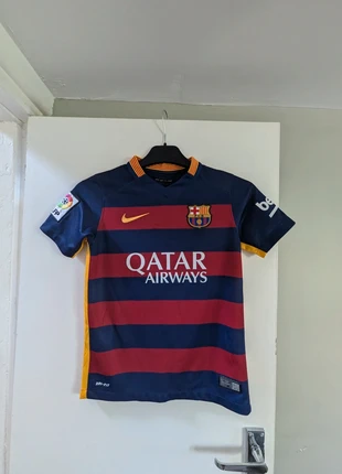 Boys 2015/2016 Barcelona FC Home Shirt 9 Suarez Age 9 Nike Drifit, brand: Nike, condition: Very good, size: 9 years / 134 cm, £25.00, £27.30 includes Buyer Protection