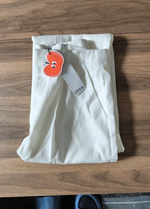 Pantalon large, taille haute, blanc avec poches et ceinture, brand: Cider, condition: New with tags, size: L / 40 / 12, €10.00, €11.20 includes Buyer Protection