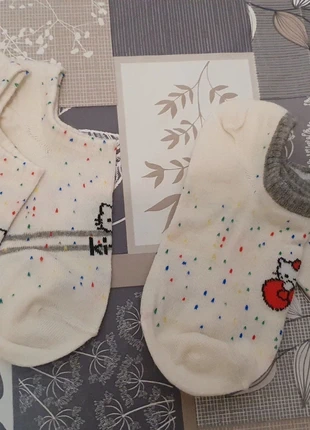 2 paires de chaussettes basse Hello Kitty taille 38-42, brand: Hello Kitty, condition: Very good, size: One size, €2.00, €2.80 includes Buyer Protection
