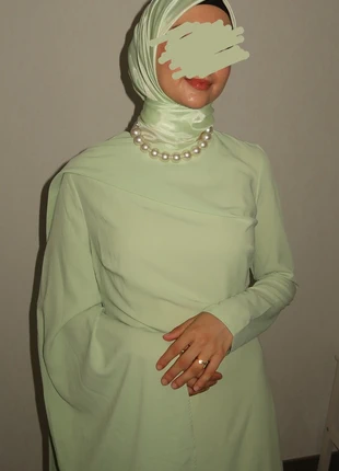 Elegant green dress- worn only once!, merk: Trendyol, staat: Heel goed, maat: XS / 34 / 6, € 65,00, € 68,95 inclusief Kopersbescherming