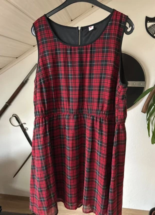 Karokleid, merk: s.Oliver, staat: Heel goed, maat: XXXL / 46 / 18, € 6,50, € 7,53 inclusief Kopersbescherming