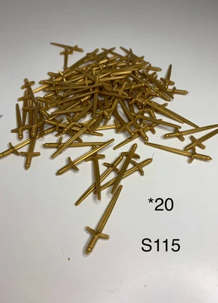 20 épées Playmobil S115, marque: Playmobil, état: Très bon état, taille: Prématuré, jusqu'à 44cm, 7,00 €, 8,05 € Protection acheteurs (Pro) incluse