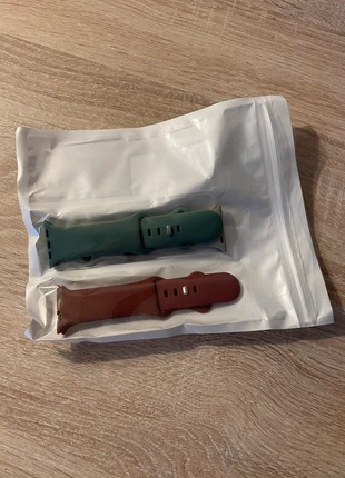 2 cinturini Apple Watch (38/40/41 mm) rosso scuro e verde scuro, nuovi, brand: Set, condition: New with tags, €3.00, €3.85 includes Buyer Protection