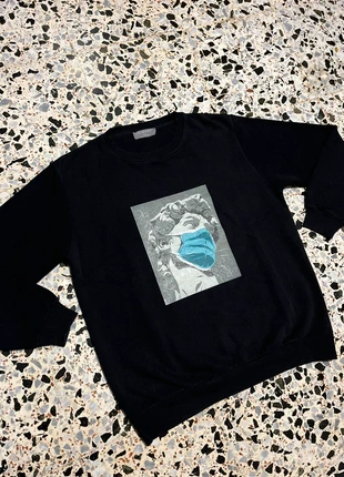 Sudadera negra customizada, brand: Aesthetic, condizioni: Ottime, taglia: L, €8.00, €9.10 include la Protezione acquisti