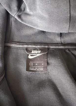 Zwarte Nike Trainingjas, merk: Nike, staat: Goed, maat: M, € 7,00, € 8,05 inclusief Kopersbescherming