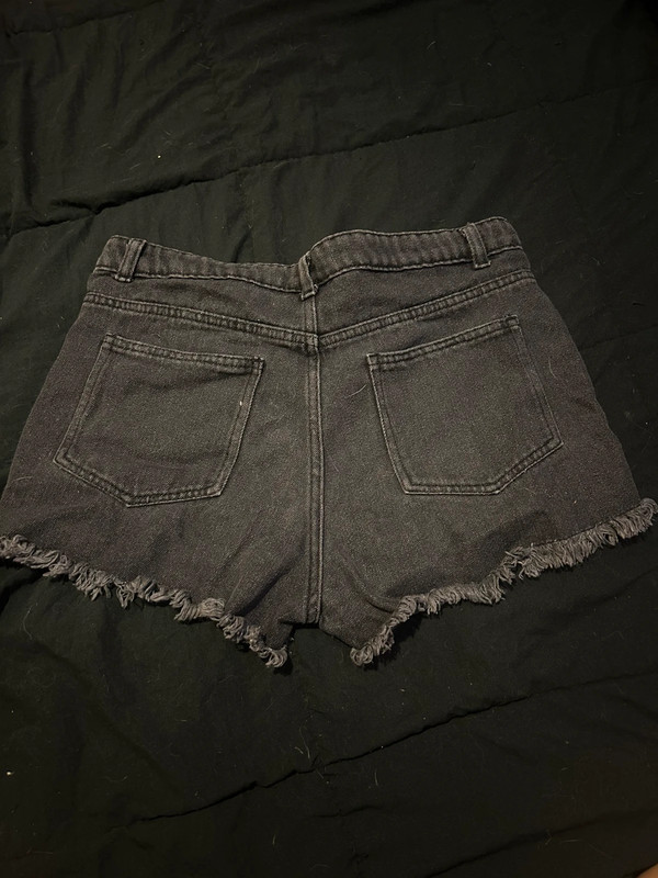 black distressed jean shorts 2