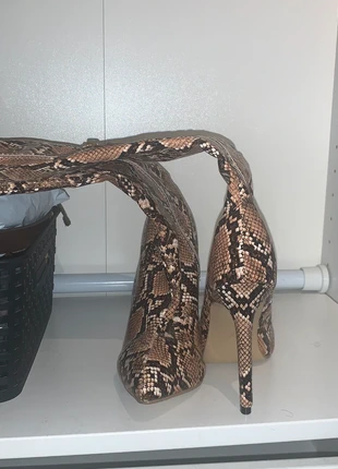 Bottine en cuire, état: Neuf sans étiquette, taille: 39, 12,00 €, 13,30 € Protection acheteurs incluse