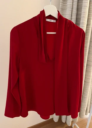Blouse rouge taille 38, merk: Mango, staat: Nieuw zonder prijskaartje, maat: M / 38 / 10, € 13,00, € 14,35 inclusief Kopersbescherming