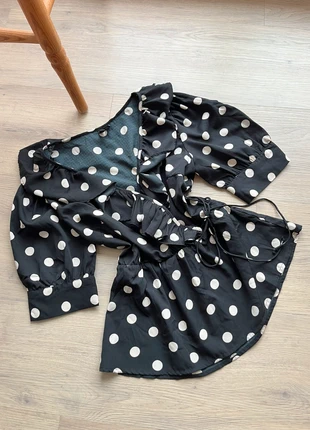 Blouse estivale à pois à volants manches bouffantes, brand: Vero Moda, condition: Very good, size: M / 38 / 10, €8.00, €9.10 includes Buyer Protection