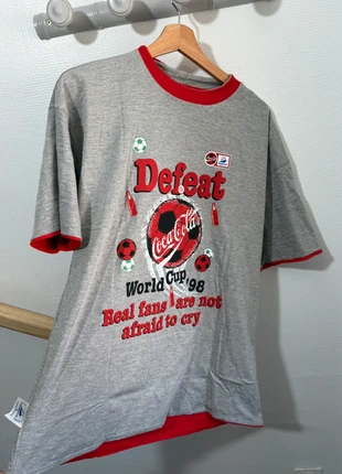 T-shirt vintage officiel Coca-Cola / France 98 – Réversible Victory/Defeat / taille L, brand: Coca-Cola, condizioni: Nuovo con cartellino, taglia: L, €20.00, €21.70 include la Protezione acquisti Pro