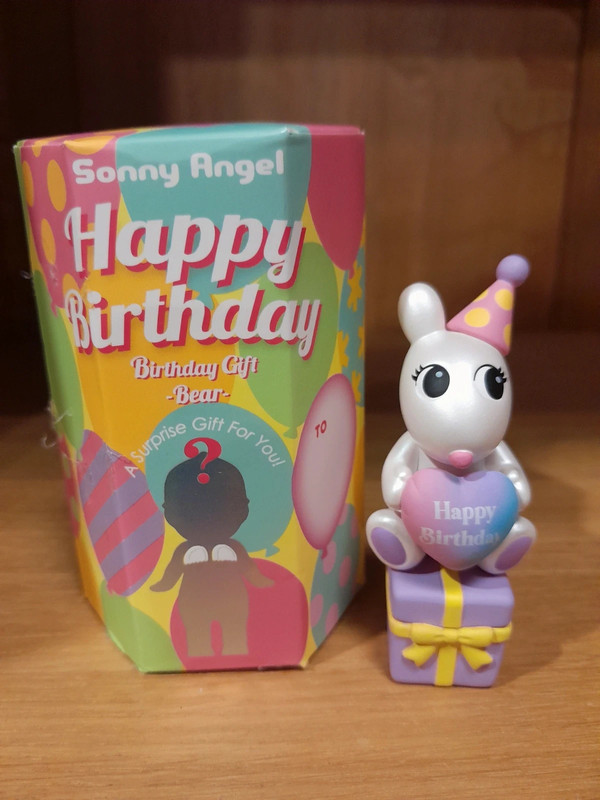 Sonny Angel Robby Birthday Gift Bear | Vinted