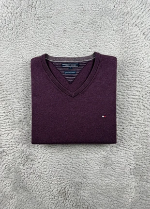 Pull col V unie Tommy Hilfiger | Taille XL | Violet Logo Brodé, brand: Tommy Hilfiger, condition: Good, size: XL, €9.90, €11.10 includes Buyer Protection Pro