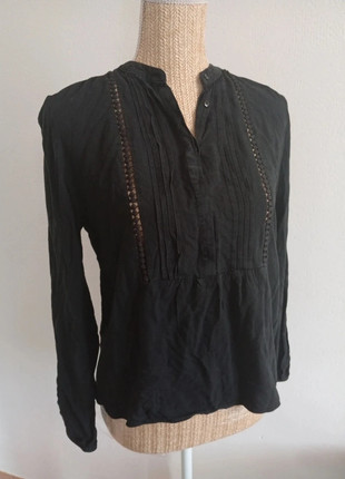 Blouse brodée 40 ou chemise noir à dentelle manches longues col, marke: Clockhouse, zustand: Sehr gut, größe: L / 40 / 12, 8,00 €, 9,10 € beinhaltet Vinted-Käuferschutz Pro