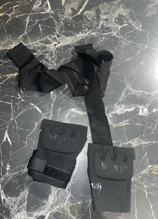 Sous gant Venum bandage, brand: Venum, condizioni: Nuovo senza cartellino, taglia: Taglia unica, €12.00, €13.30 include la Protezione acquisti Pro