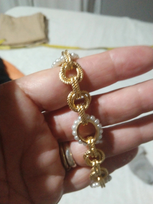 Conjunto de collar y pulsera dorados/perlas 2