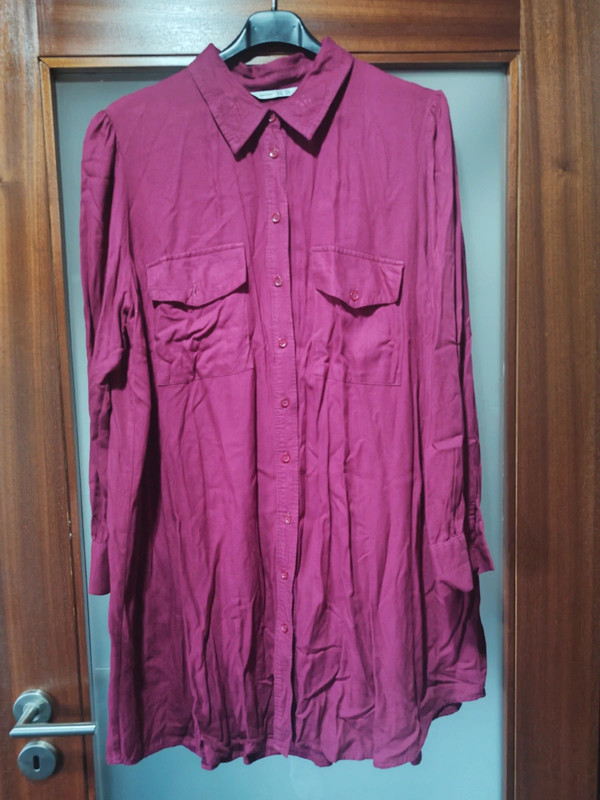 Vestido camiseiro bordeaux Lefties 1