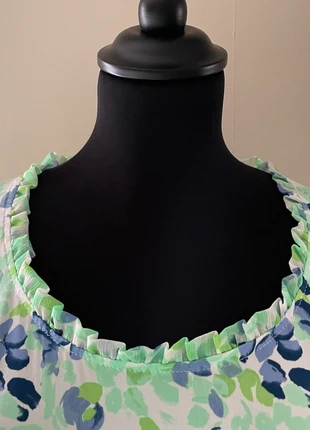 T-Shirt met een doorzichtig mouw, merk: Bel&Bo, staat: Heel goed, maat: XXXL / 46 / 18, € 12,00, € 13,30 inclusief Kopersbescherming