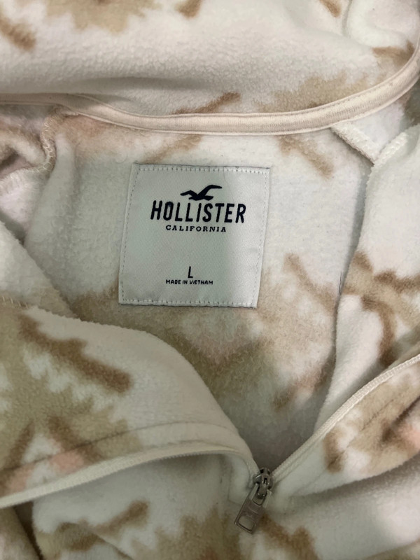 Hollister sweater 2