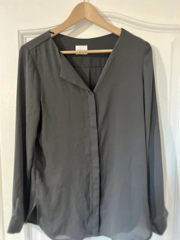 Chemise chic parisienne - VILA - neuve - taille XS (oversize) - photo numéro 2
