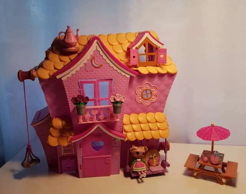 Hoeveelheid van Samenhangend Riskeren Lalaloopsy poppenhuis met picknicktafel, pop en accessories - Vinted