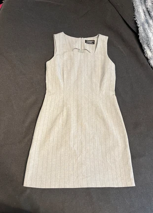 Etuikleid grau, brand: ORSAY, condizioni: Ottime, taglia: S / IT 40 / EU 36, €6.00, €7.00 include la Protezione acquisti