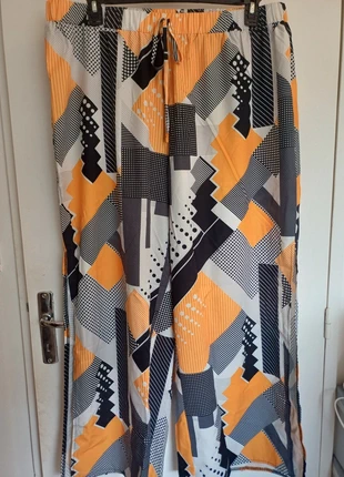 Pantalon fluide type palazzo multicolore, brand: Shein Curve, condition: New without tags, size: 4XL / 48 / 20, €8.00, €9.10 includes Buyer Protection