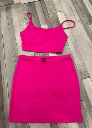 Zweiteiliges Set Pink, marke: Shein, zustand: Neu, größe: S / 36 / 8, 2,50 €, 3,33 € inklusive Vinted-Käuferschutz