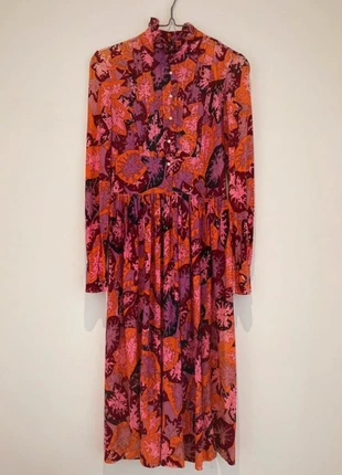 Robe longue motifs fleurs colorée taille 36, marca: Vintage Dressing, estado: Bueno, tamaño: S / 36 / 8, 10,00 €, 11,20 € Protección al comprador incluida