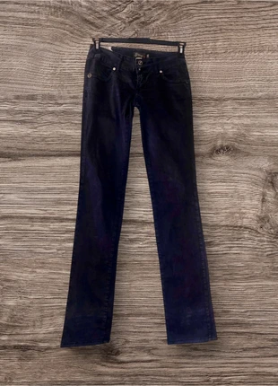 Jeans Liu Jo Vintage Modello autentico e ricercato,taglia 28, marke: Liu Jo, zustand: Sehr gut, größe: S / 36 / 8, 60,00 €, 63,70 € inklusive Vinted-Käuferschutz
