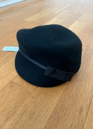 Béret noir Elora, marke: ELORA, zustand: Neu, mit Etikett, größe: Einheitsgröße, 9,00 €, 10,15 € inklusive Vinted-Käuferschutz