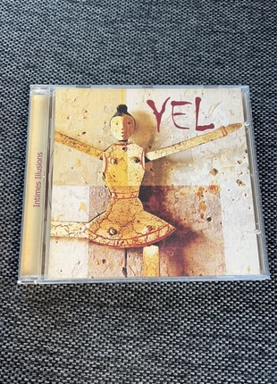 CD Yel, condition: Very good, €1.00, €1.75 includes Buyer Protection