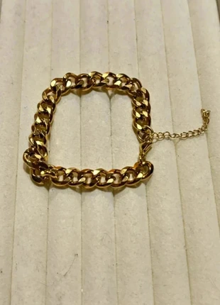 Magnifique bracelet doré ajustable avec neud en acier chirurgical neuf avec étiquette, marque: Jewels.MP, état: Neuf avec étiquette, 10,00 €, 11,20 € Protection acheteurs incluse