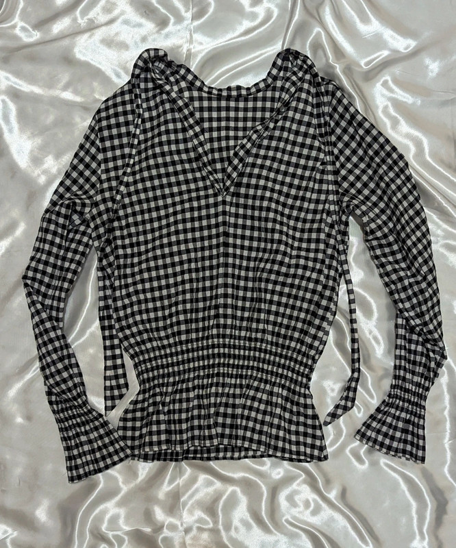 H&M Women's US Medium-Large Gingham Checkered Black/White Ruffled Peplum Blouse 3