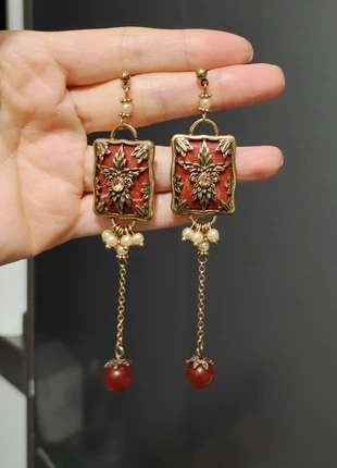 Symmetry retrostyle pearl long earrings, brand: Vintage Love, condition: Very good, €14.50, €15.93 includes Buyer Protection