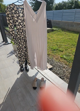 Robe satinée + chaussures, marque: Beige, état: Très bon état, taille: L / 40 / 12, 15,00 €, 16,45 € Protection acheteurs incluse