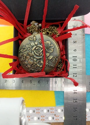 Montre à gousset avec la boîte, marca: Broche.fr, estado: Muito bom, tamanho: 47 mm ou mais, €5.00, €5.95 inclui Proteção do Comprador Pro