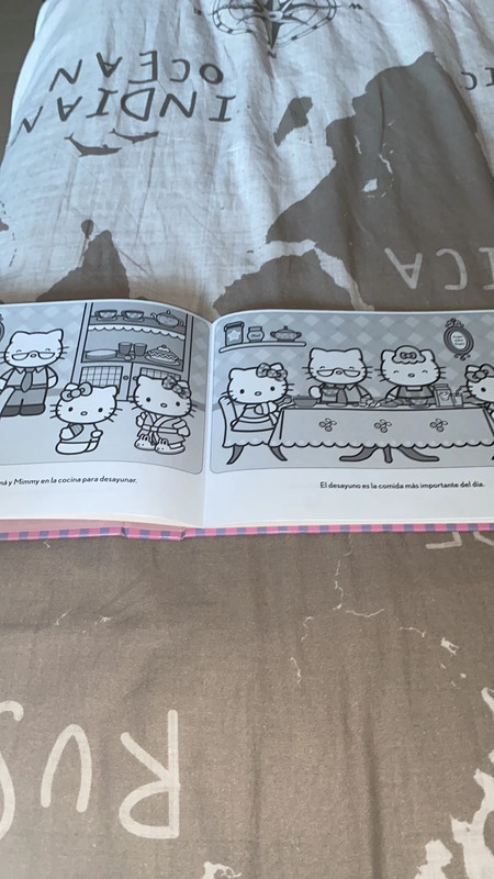 Libro de colorear de hello kitty 2