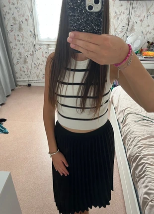 Jupe plissée noire SHEIN – Taille S – Classique & tendance – Bon état, marque: Shein, état: Bon état, taille: S / 36 / 8, 1,40 €, 2,17 € Protection acheteurs incluse